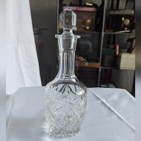 Vintage 24% Lead crystal decanter W/ Stopper. Made In USSR 2lbs 6oz. 10 5/8 Tall