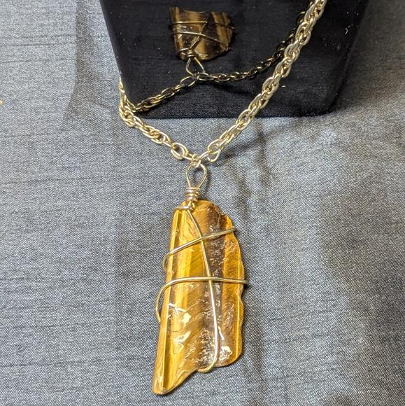 Vintage wrapped Tigers eye, 7cm, long gold tone chain