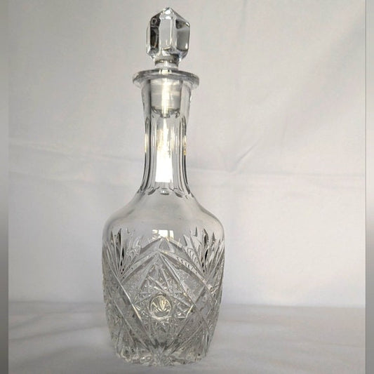 Vintage 24% Lead crystal decanter W/ Stopper. Made In USSR 2lbs 6oz. 10 5/8 Tall