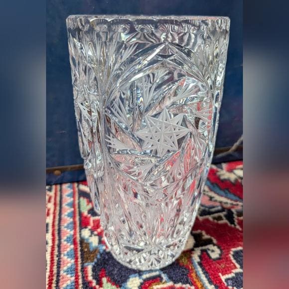 Vintage Crystal vase with pinwheel design