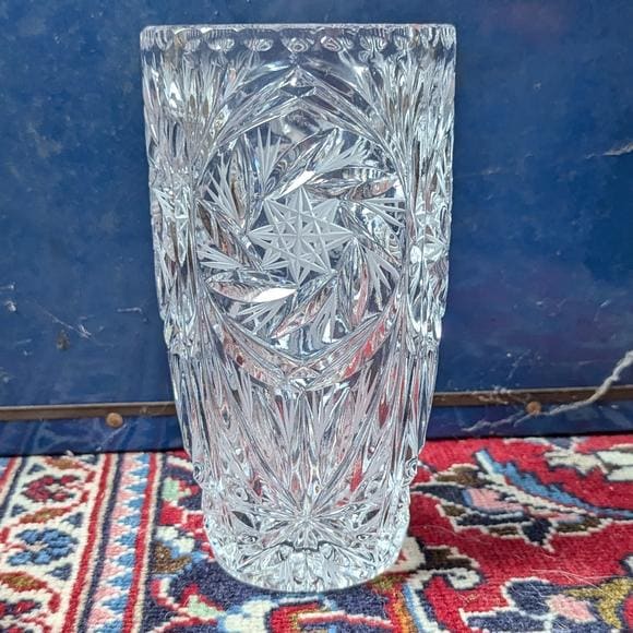 Vintage Crystal vase with pinwheel design