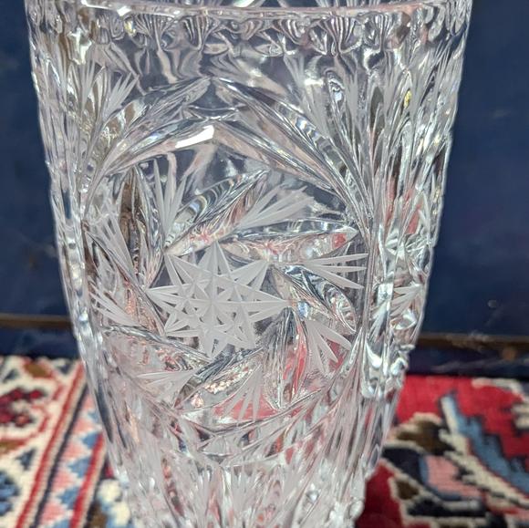 Vintage Crystal vase with pinwheel design