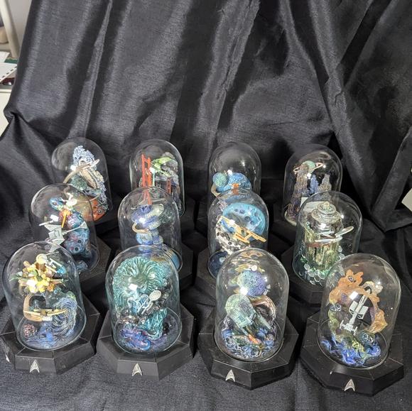STAR TREK VINTAGE Lot Of 12 Limited Edition Sculpture Franklin Mint Glass Dome